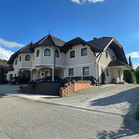 Haus Zum Glueck Apartman Reifnitz Kültér fotó